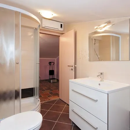 Luxury With A Swimming Pool - Gonar, Rab - 15575 * Supetarska Draga