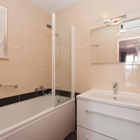 Luxury With A Swimming Pool - Gonar, Rab - 15575 Villa Supetarska Draga